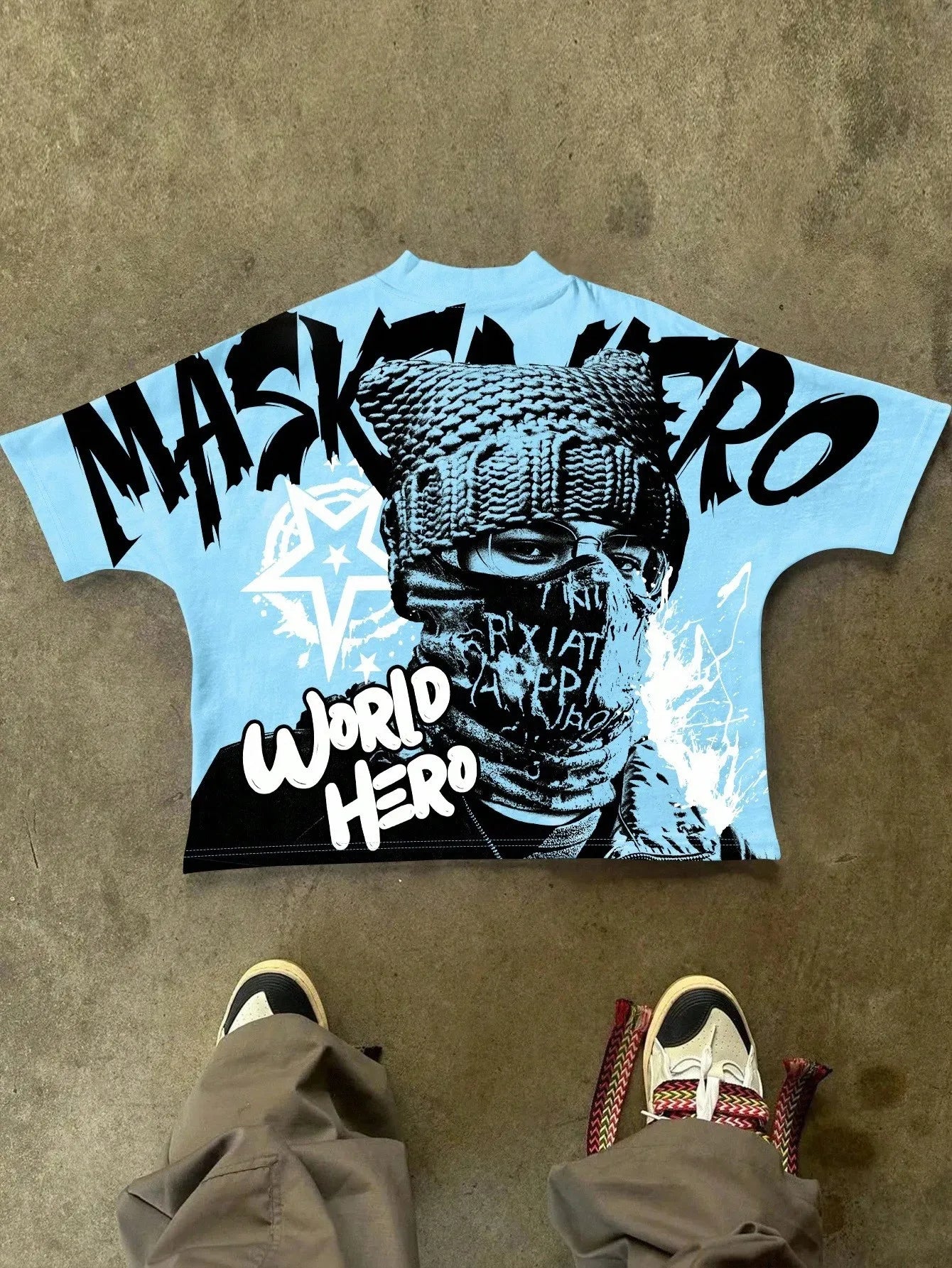 The new men's T-shirt for the summer of 2025 features a casual fashionable comfortable and breathable 3D star pattern print