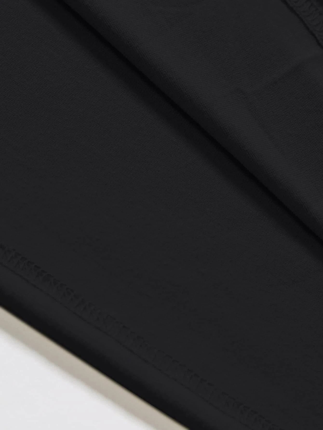 Men's Short-Sleeved T-Shirt, 100% Polyester Fabric, Printed with English Patterns, Fashionable Casual Round-Neck Top, Spring and Summer Outdoor Men's Clothing, Suitable for Wearing during 11 Holidays