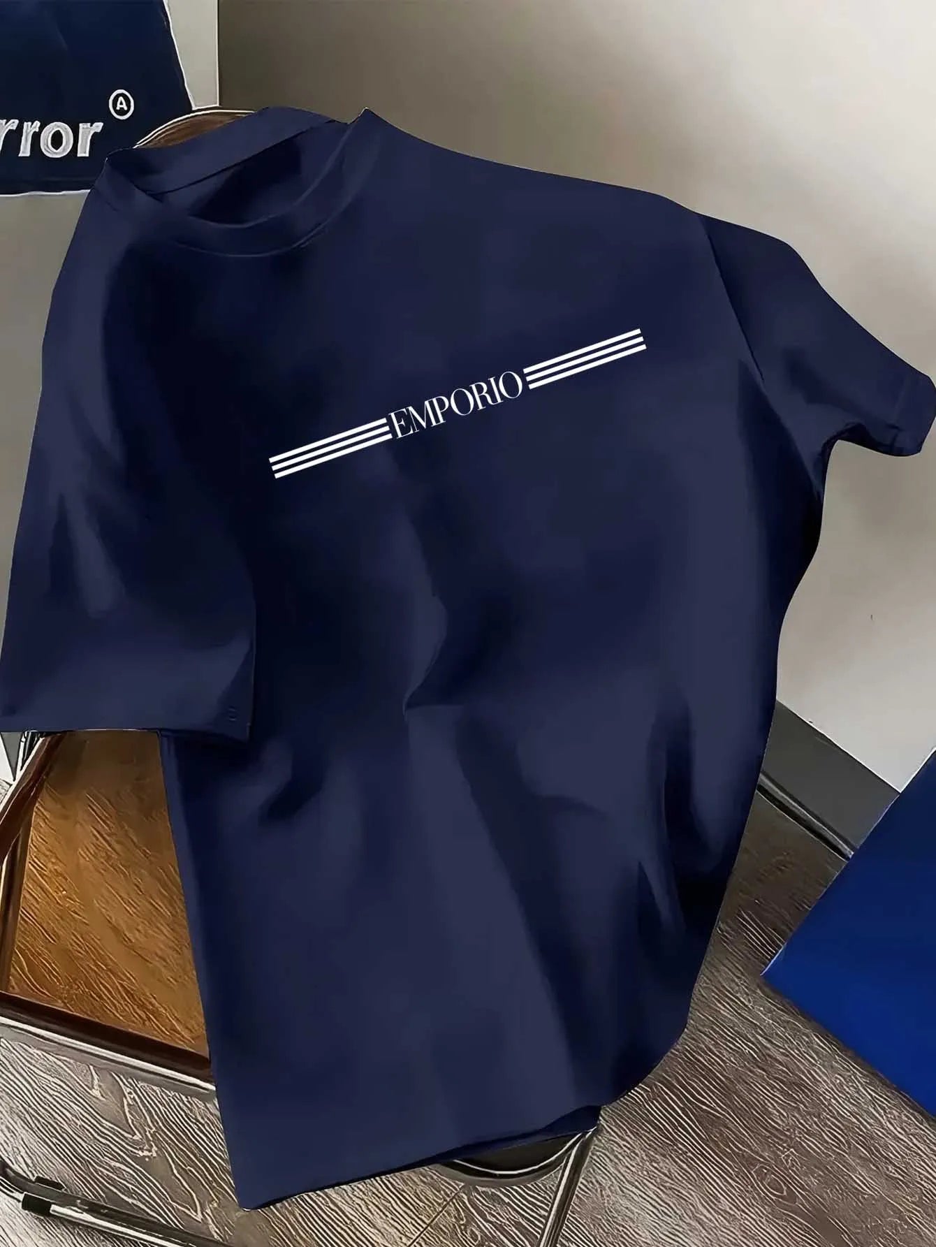 Men's T-shirt - Breathable and sweat-wicking short-sleeved round-neck casual and sportswear style shirt suitable for all seasons